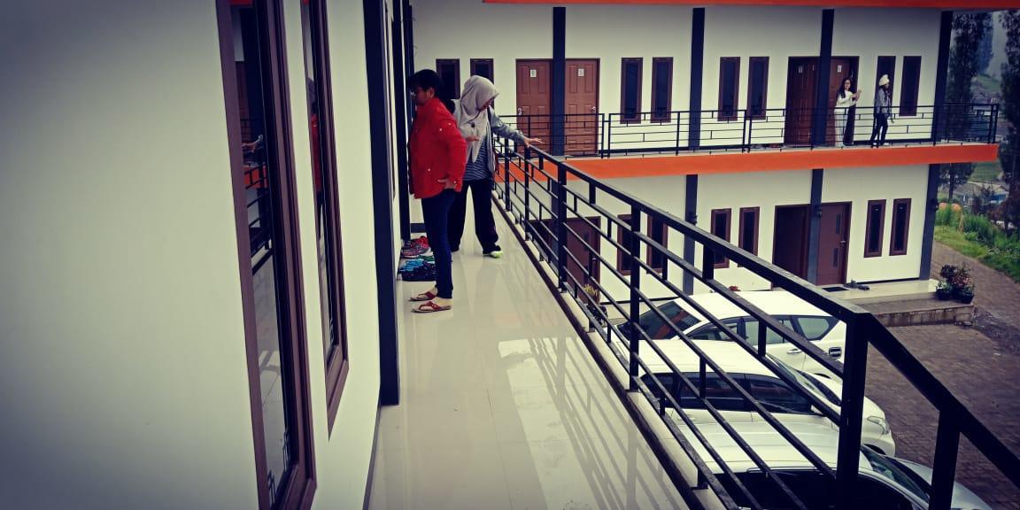 Appartement Bromo Backpacker Tosari à Pasuruan Extérieur photo